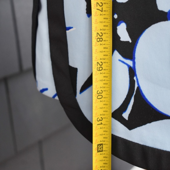 VINCE CAMUTO FLoral Midi - Picture 4 of 8